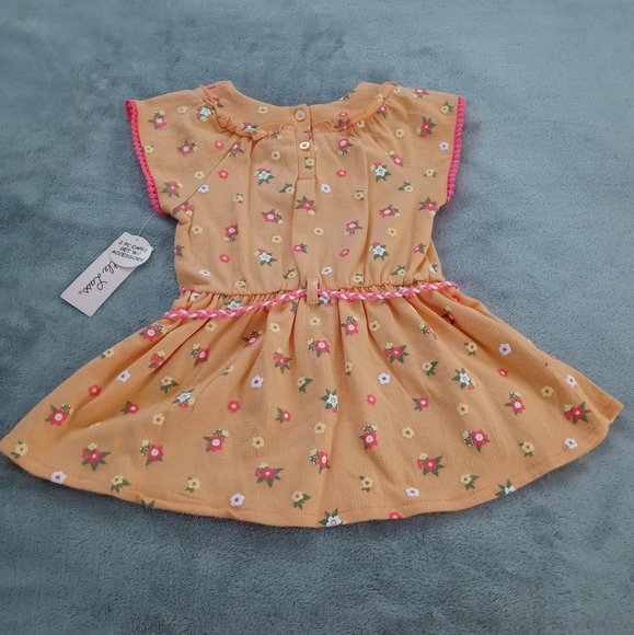 NWT Little Lass 2 pc Capri Set With Scrunchie - Picture 3 of 6